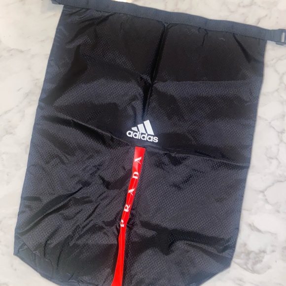 A+P Luna Rossa 21 - Picture 8 of 11